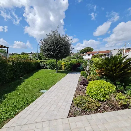 L02 Con Giardino E Posto Auto Numana