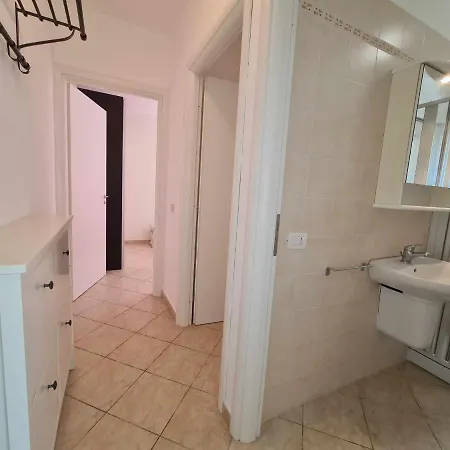 L02 Con Giardino E Posto Auto Apartamento