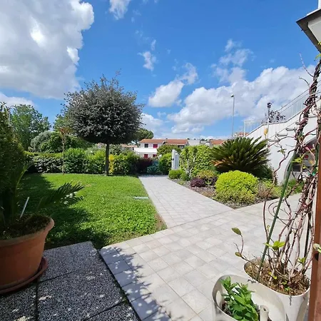 L02 Con Giardino E Posto Auto Apartamento
