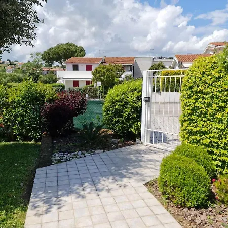 L02 Con Giardino E Posto Auto Numana
