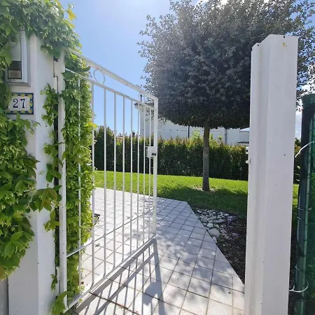 Apartment L02 Con Giardino E Posto Auto *